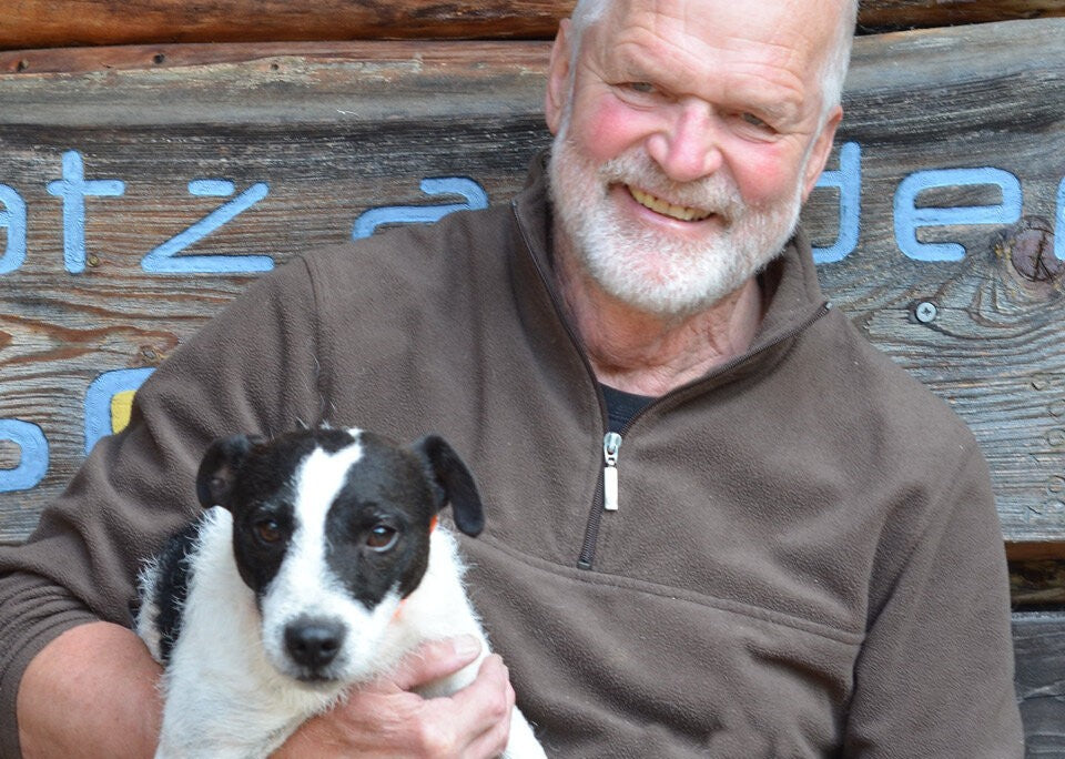 Seit der Ausbildung mit Hunden verbunden