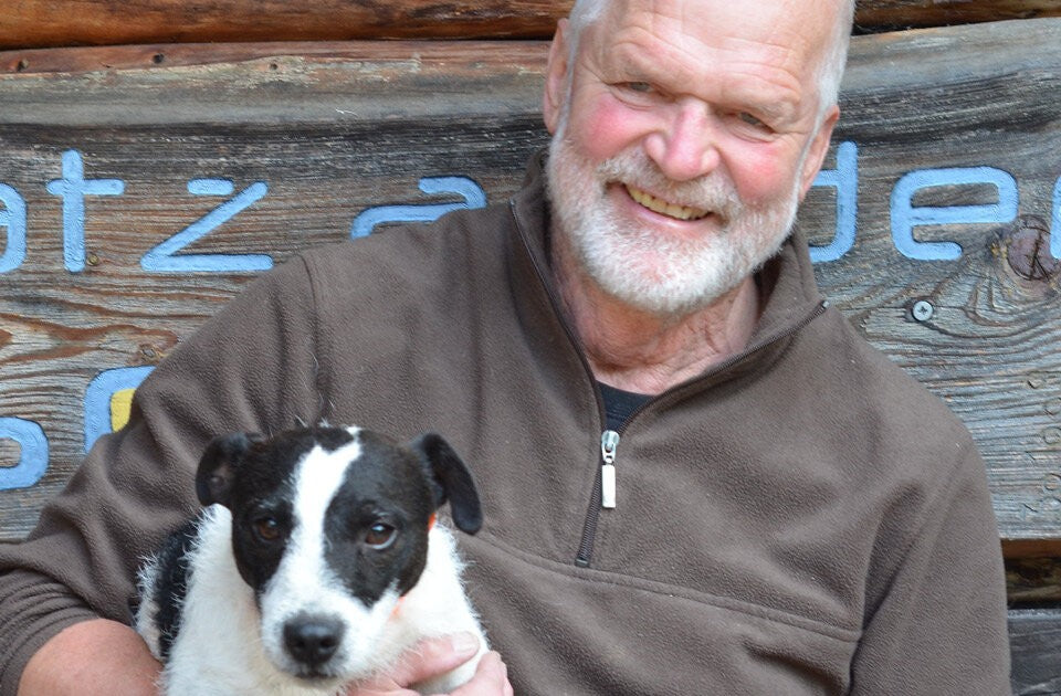 Seit der Ausbildung mit Hunden verbunden