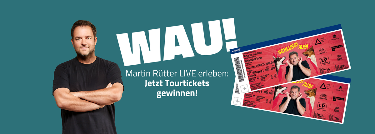 Martin Rütter auf türkisfarbenem Hintergrund mit dem Gewinn Tourtickets in rot.
